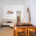 9 - Centro Holiday home *